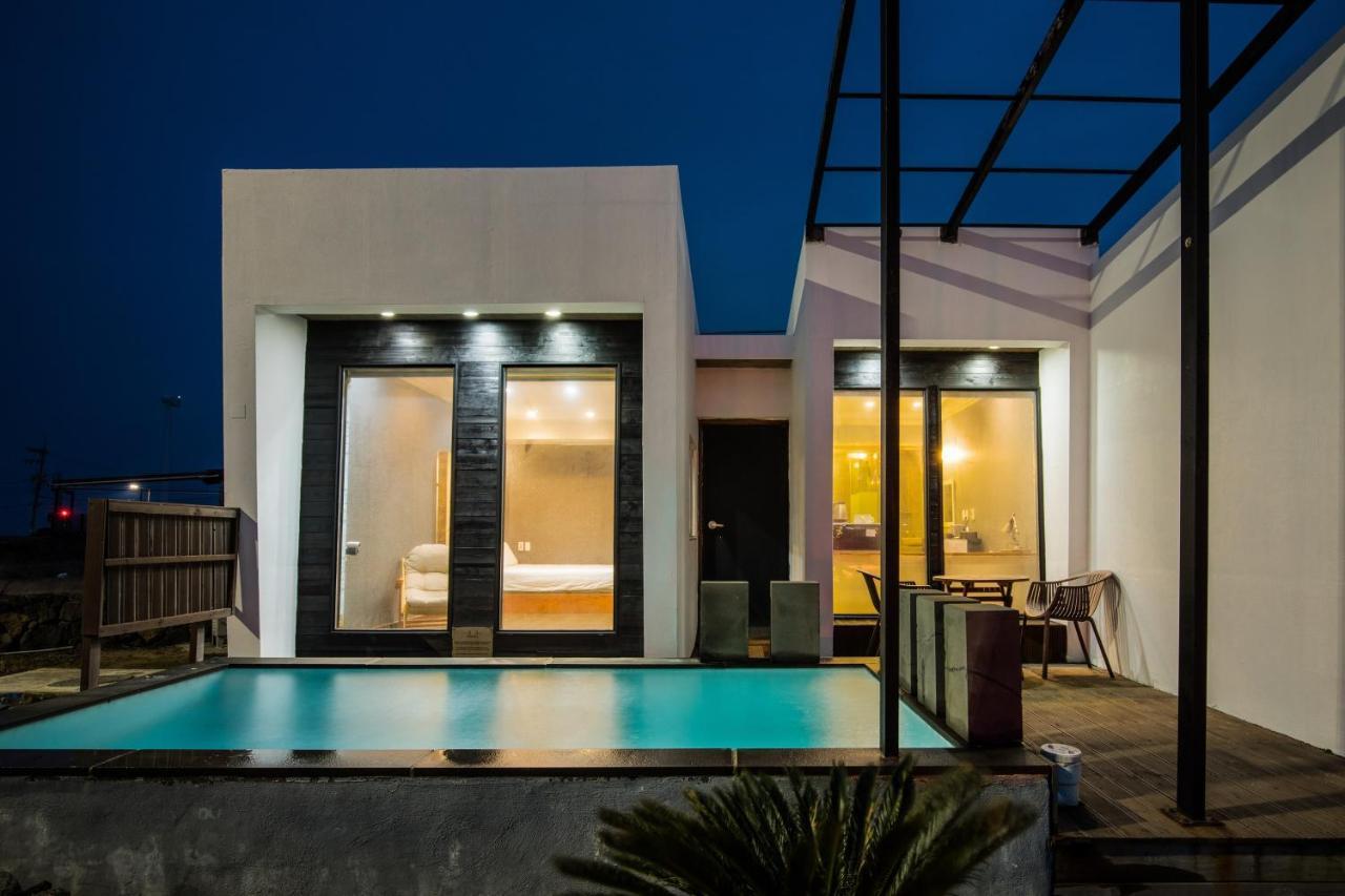 Aqua Beautique Poolvilla Csedzsu Kültér fotó